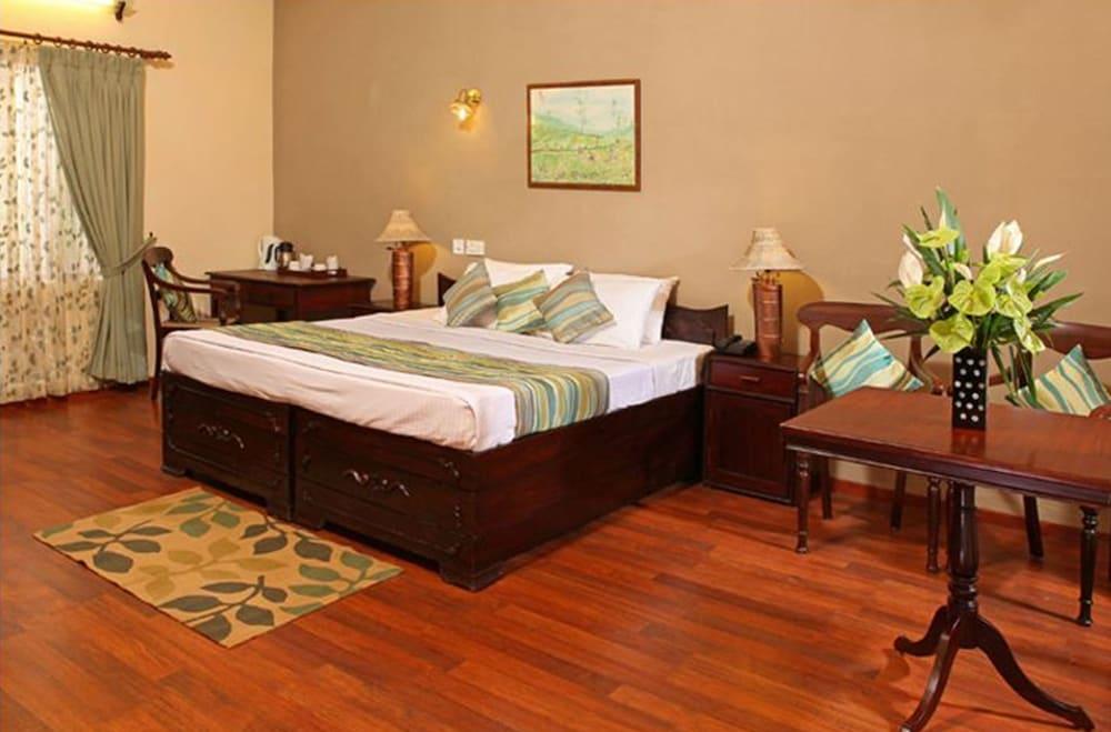 Carmelia Haven Resort Thekkady Exterior foto