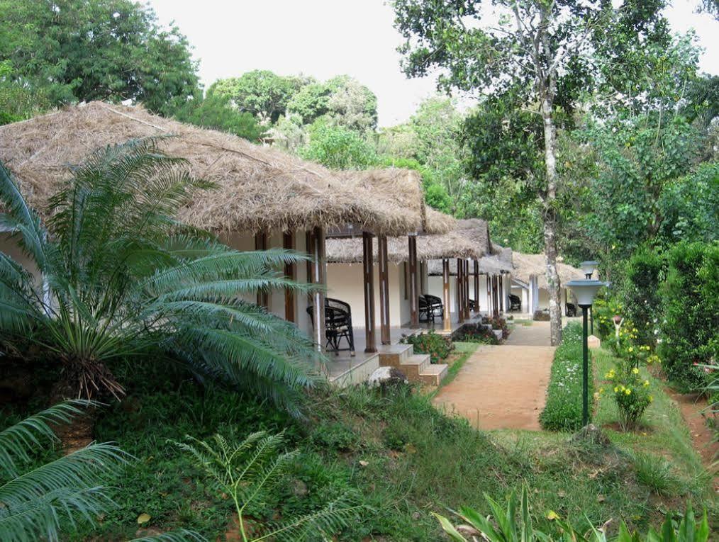Carmelia Haven Resort Thekkady Exterior foto